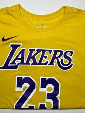 Nike NBA Los Angeles Lakers LeBron James #23 Men’s T‑Shirt‎ Yellow Size S